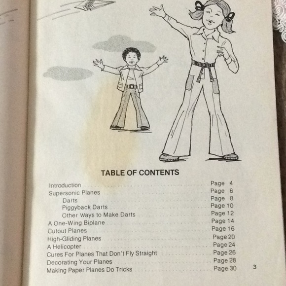 Vtg 1979 The Complete Paper Airplane Book. 32 pgs - Picture 5 of 7
